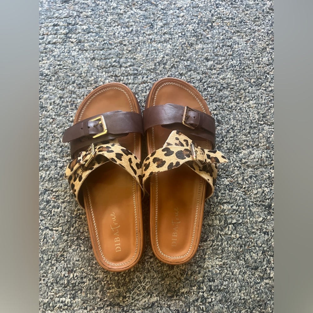 Dibatrue Sandals